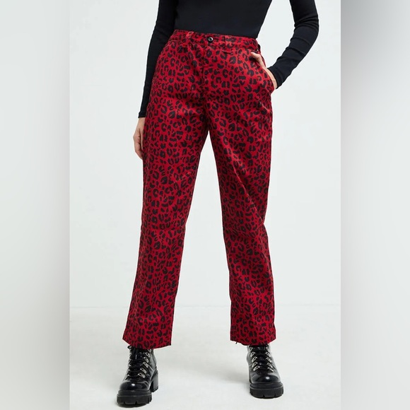 VANS Authentic Chino Pant in Chili Pepper Leopard - Picture 4 of 10